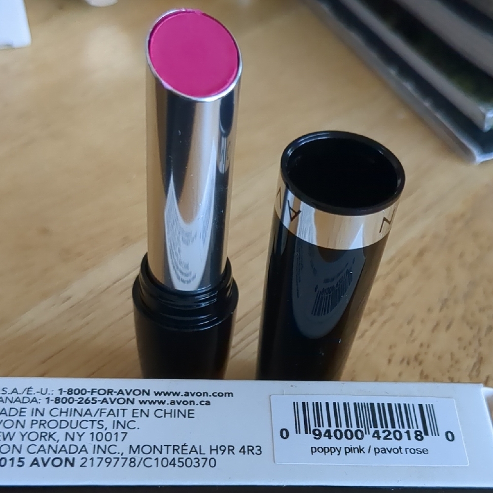 💄Avon Ultra Color indulgence Lipc Color - Picture 2 of 5